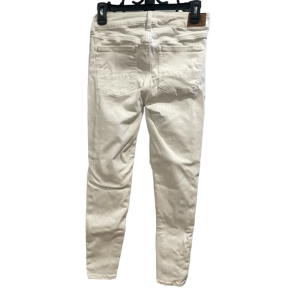 American Eagle Next Level Stretch white Jeans - sz 4 short - Picture 2 of 2